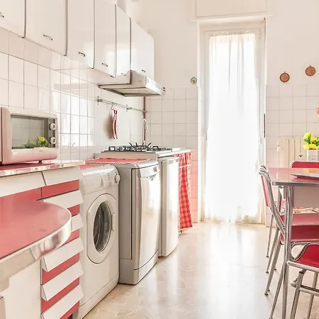 Alessia's Flat- Sondrio M3 Milan