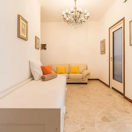 Alessia's Flat- Sondrio M3 * Milan