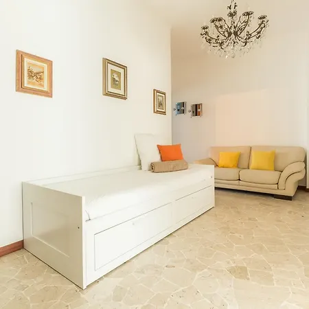 Alessia's Flat- Sondrio M3 Apartment Milan