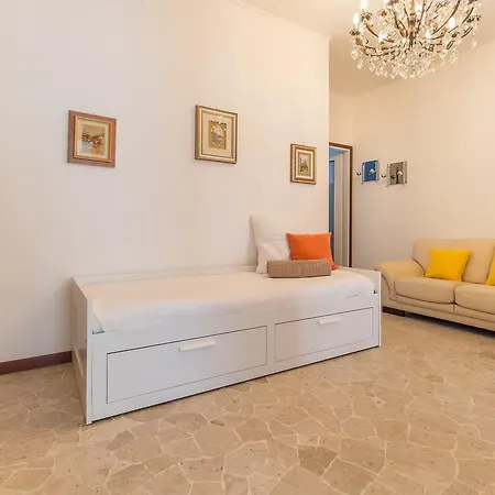 Alessia's Flat- Sondrio M3 Apartment *