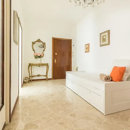 公寓 Alessia's Flat- Sondrio M3 *